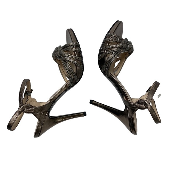 Pelle Moda Rhinestone Gray heels size 6M - Picture 4 of 11